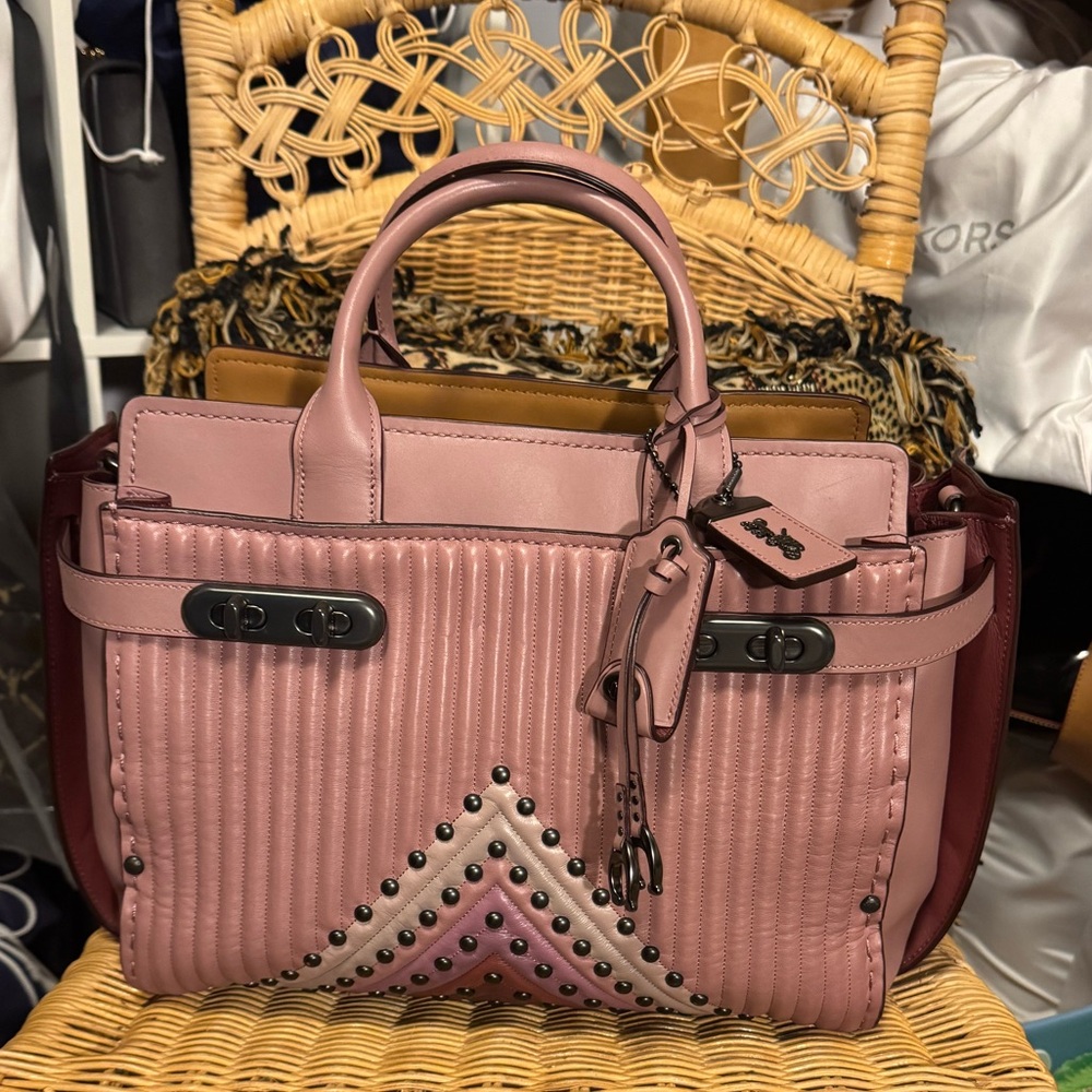 Coach Double Swagger w/ Colorblock Quilting & Rivets in Dusty Rose Multi - Picture 2 of 10